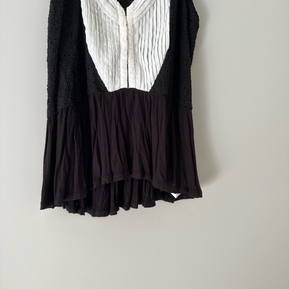 😎Kimchi Blue Tank blouse - Picture 5 of 6